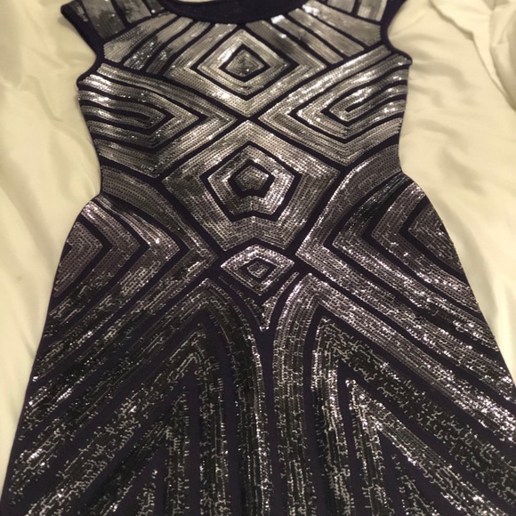 BGBG SEQUIN PURPLE DRESS - Picture 5 of 5